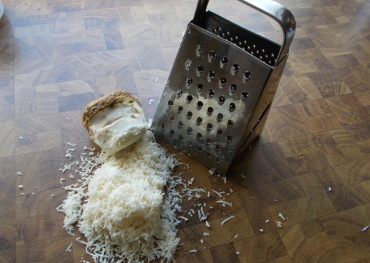 Und jetzt der Namensgebe:r frisch geriebener Kren!