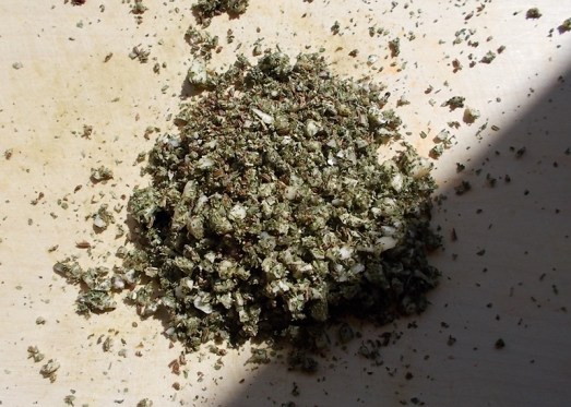 ... und fertig ist der Zauber! Ab in ein hübsches Gläschen und schon hat man den Gulaschgewürzvorrat gleich bei der Hand, wenn man ihn braucht. Oder ein Geschenk. Kann man ja auch immer wieder mal brauchen. 